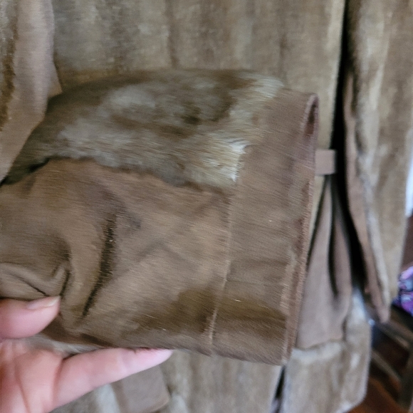 Vintage Luxury leather and faux fur jacket. Women's medium - Picture 8 of 10